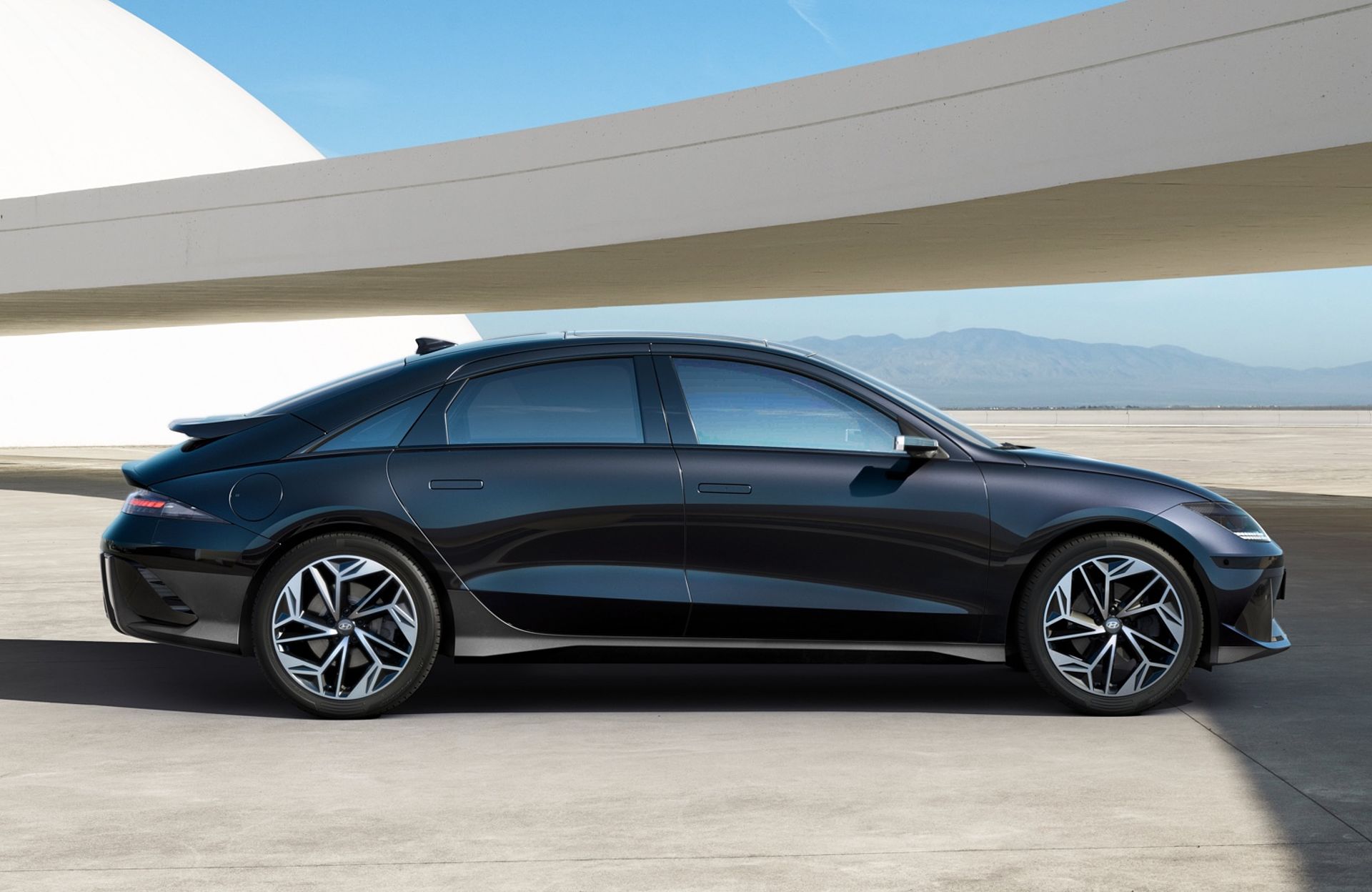 IONIQ 6 - Elegante Silhouette